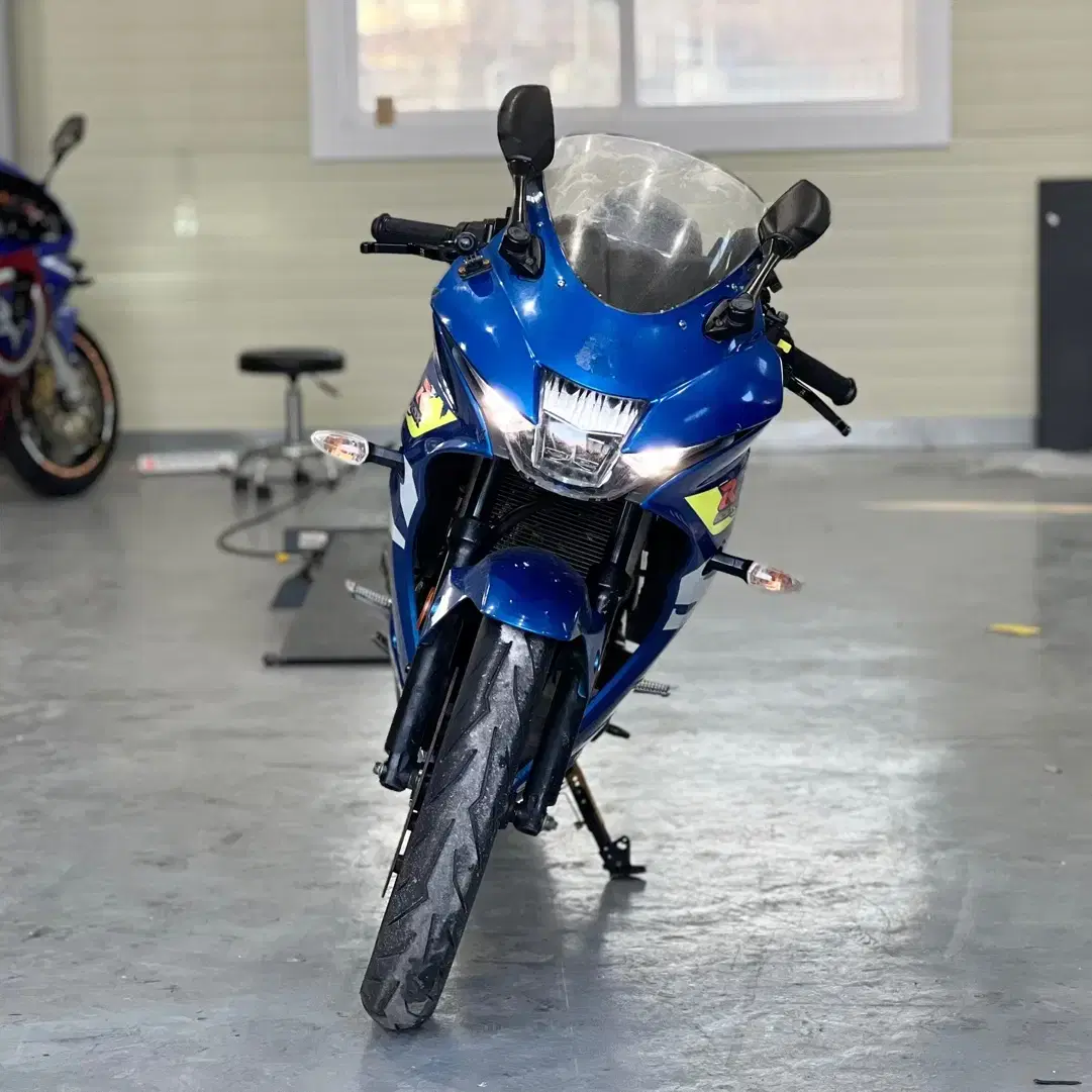 스즈키 gsxr125 2019년식 블루컬러 판매합니다