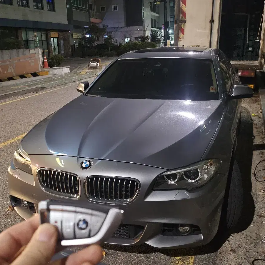 BMW F바디 5시리즈 스페어키 여분키로 최신형 칼날 스마트키 추가 제작