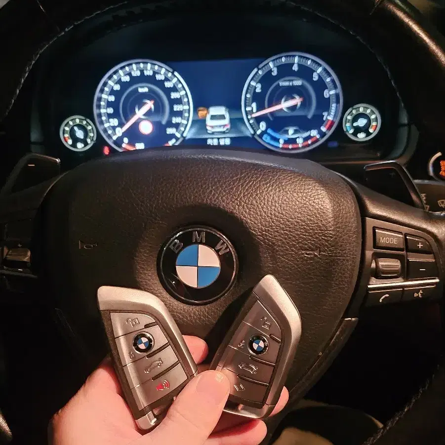 BMW F바디 5시리즈 스페어키 여분키로 최신형 칼날 스마트키 추가 제작