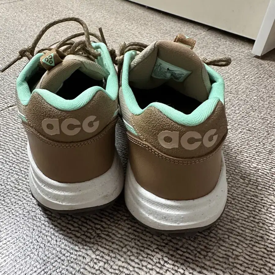 Acg 로우케이트 260