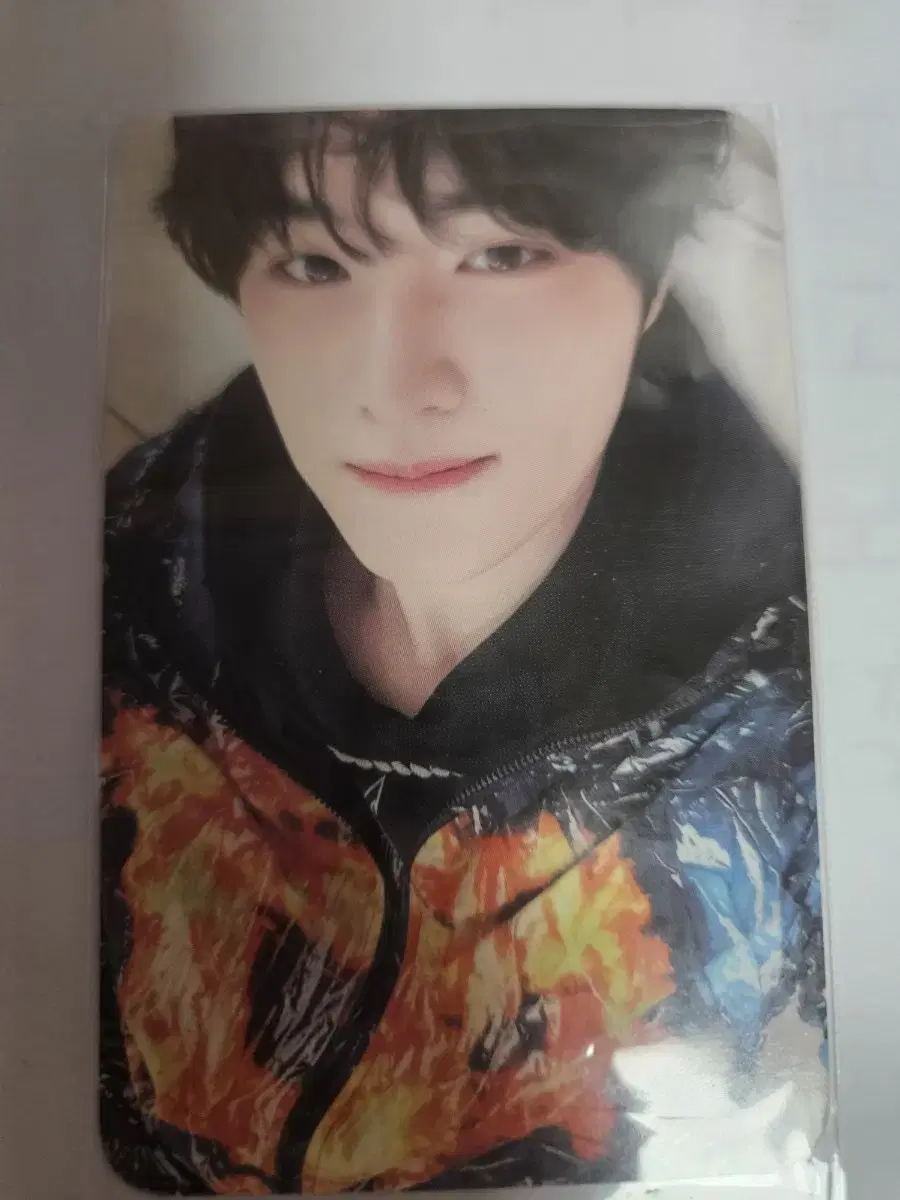 cix 현석 포카 팝니다.