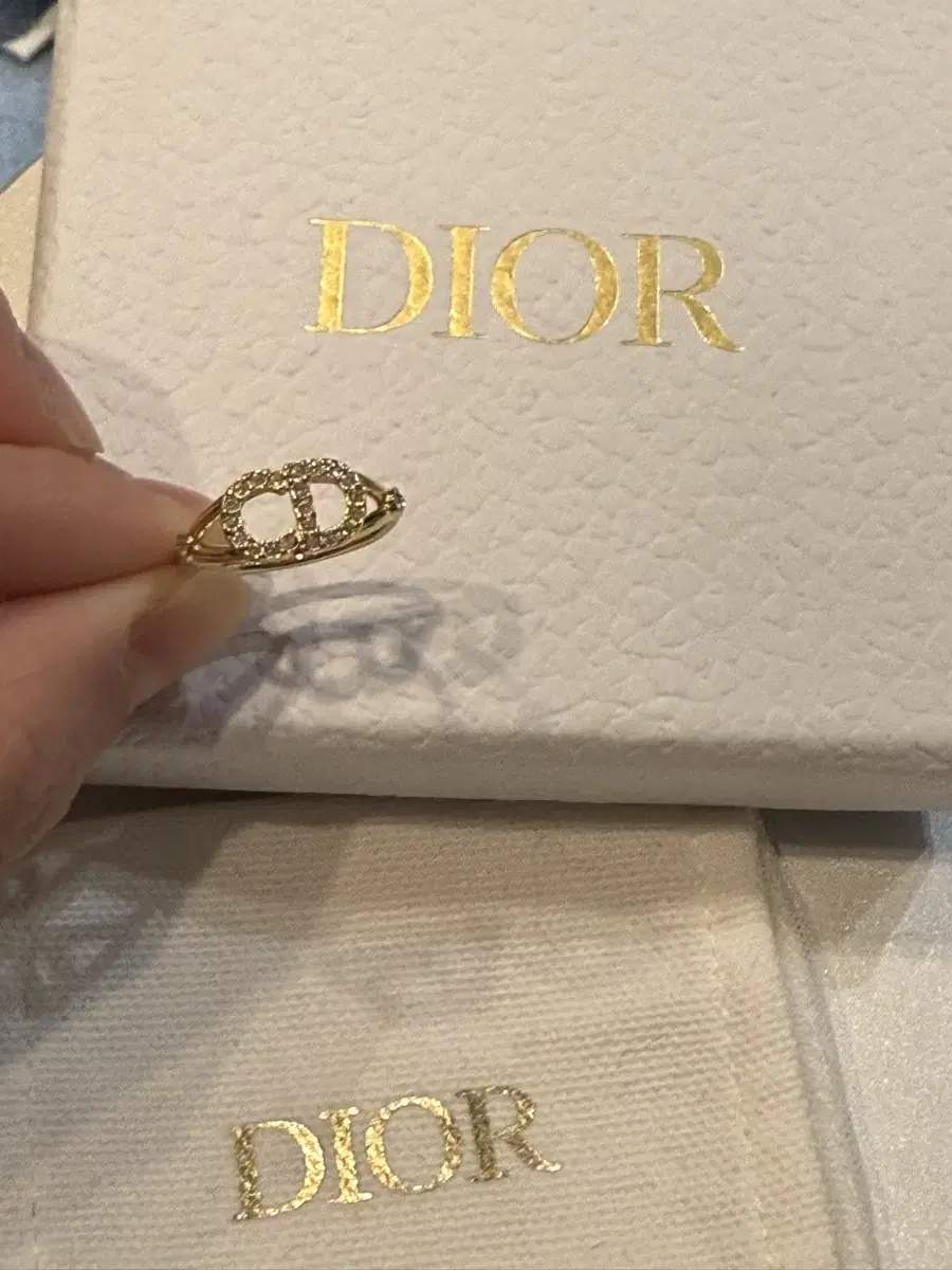 DIOR REVOLUTION LING, genuine product