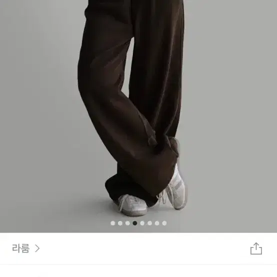 라룸 오트팬츠 브라운