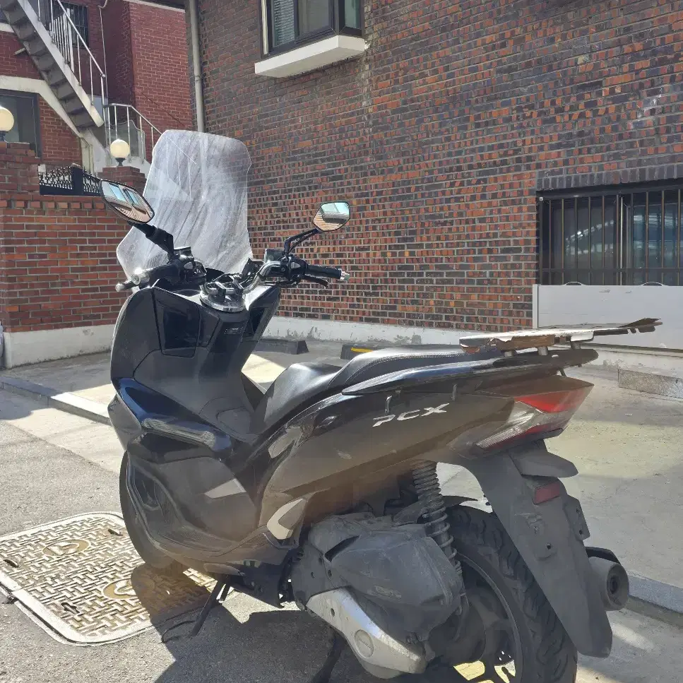 18년식 더뉴 PCX150 ABS 블랙 팝니다