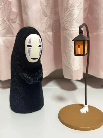 센과 치히로의 행방불명 인형 컬렉션 가오나시