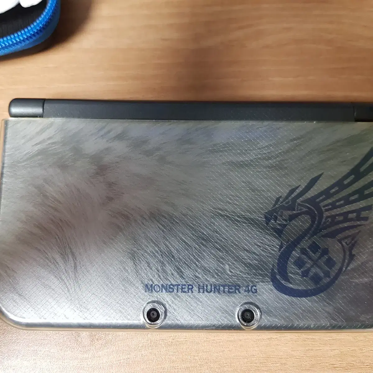 New 3ds xl 몬헌에디션 판매합니다