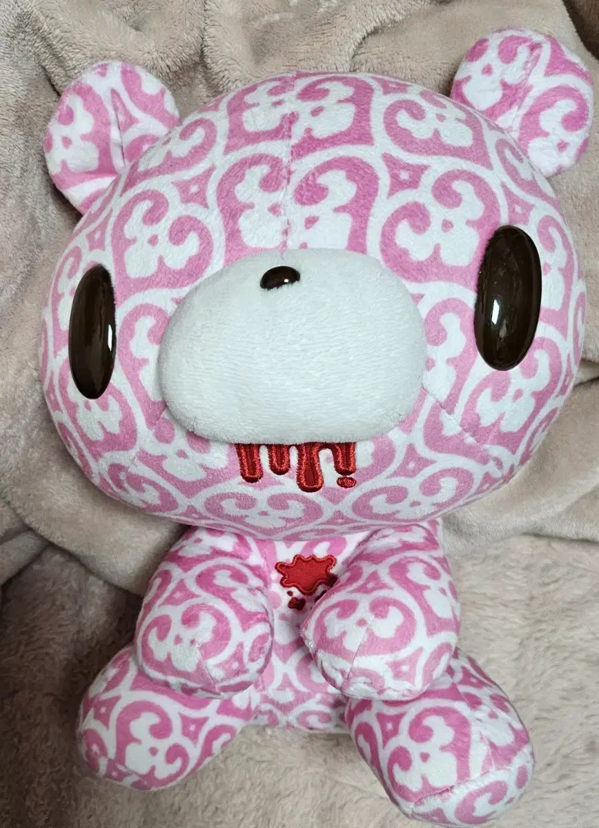 Glummy Bear 20th Anniversary Rare Doll