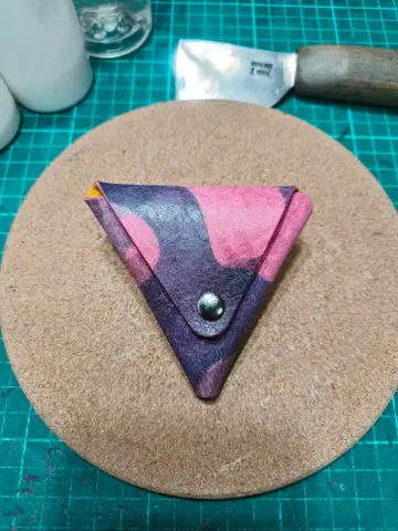 삼각형 코인 케이스 엘르바케로 카모플라쥬 핸드메이드