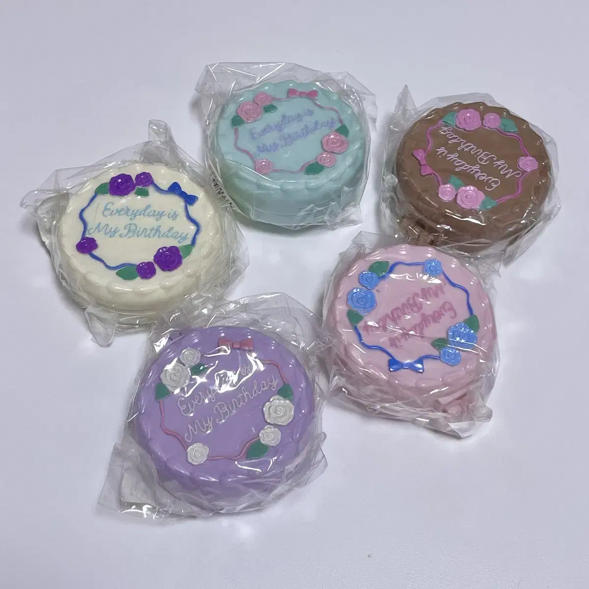 Swimmer cake Portable mirror
