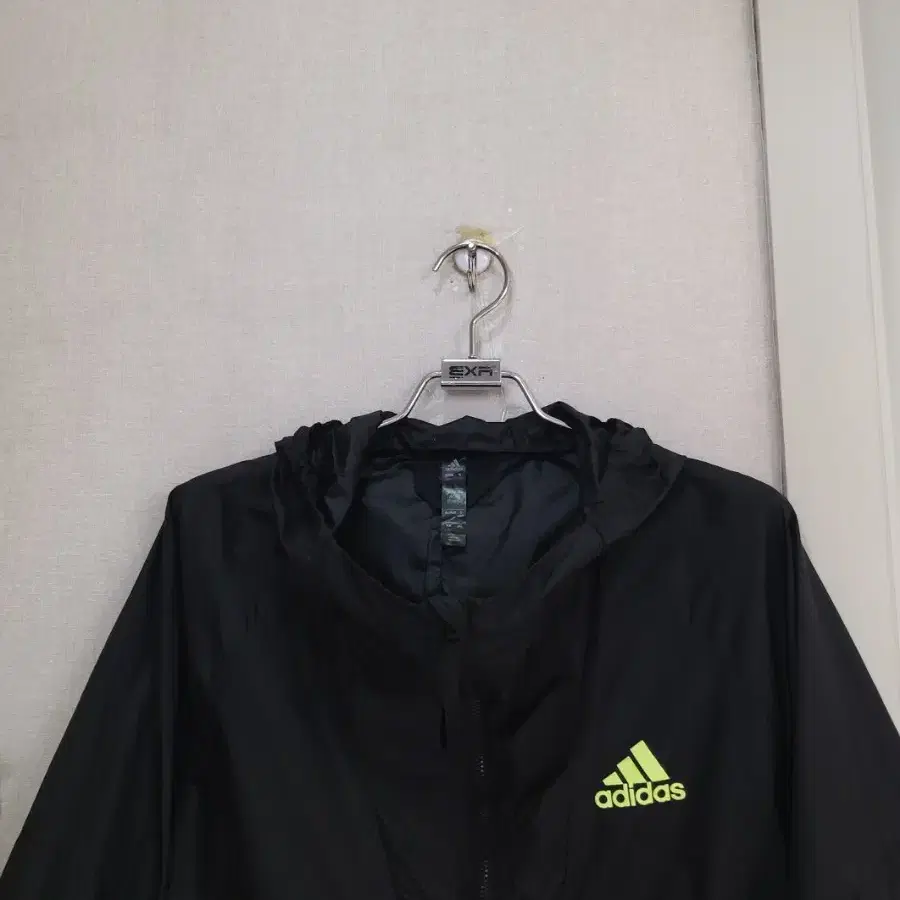 adidas  아디다스 (대장급)  Wind.Rdy 윈드러너  S