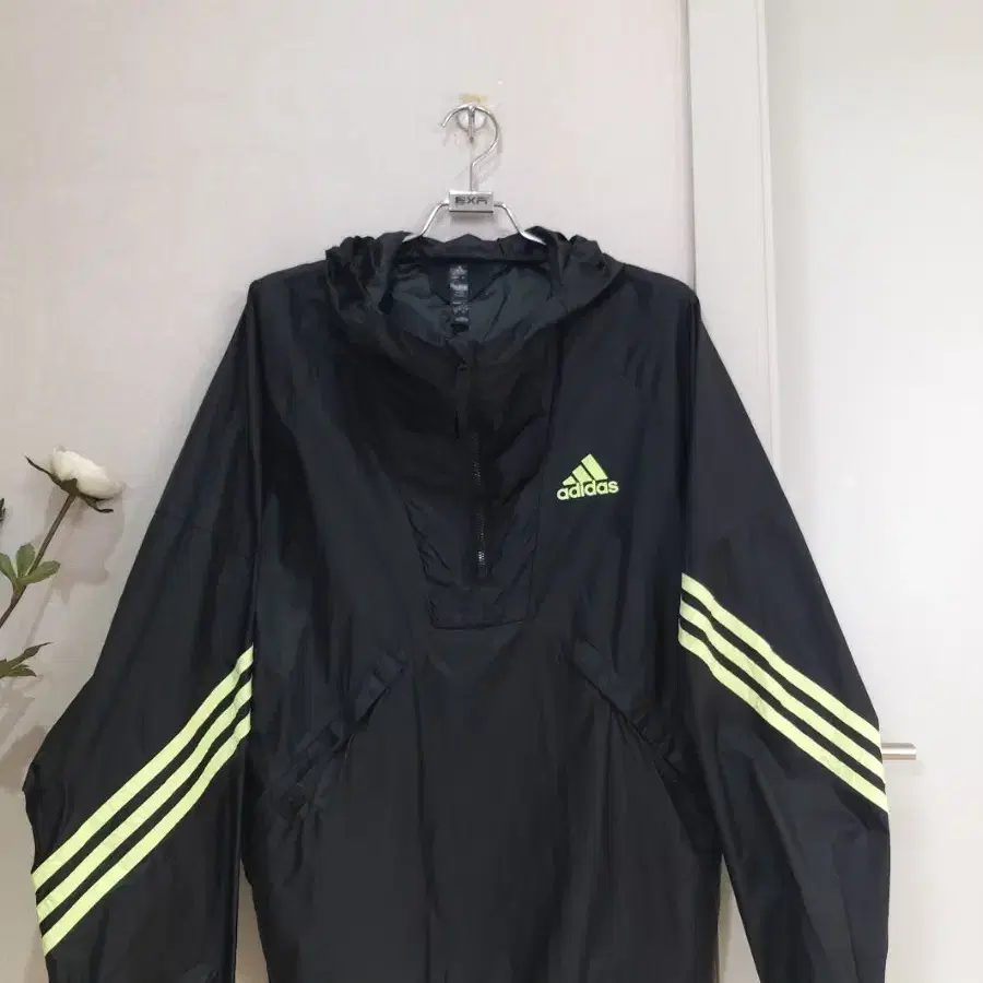 adidas  아디다스 (대장급)  Wind.Rdy 윈드러너  S