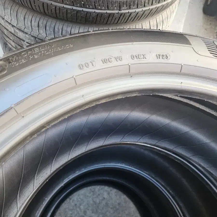 미쉐리타이어 EV9 순정 285/45R21 한대분