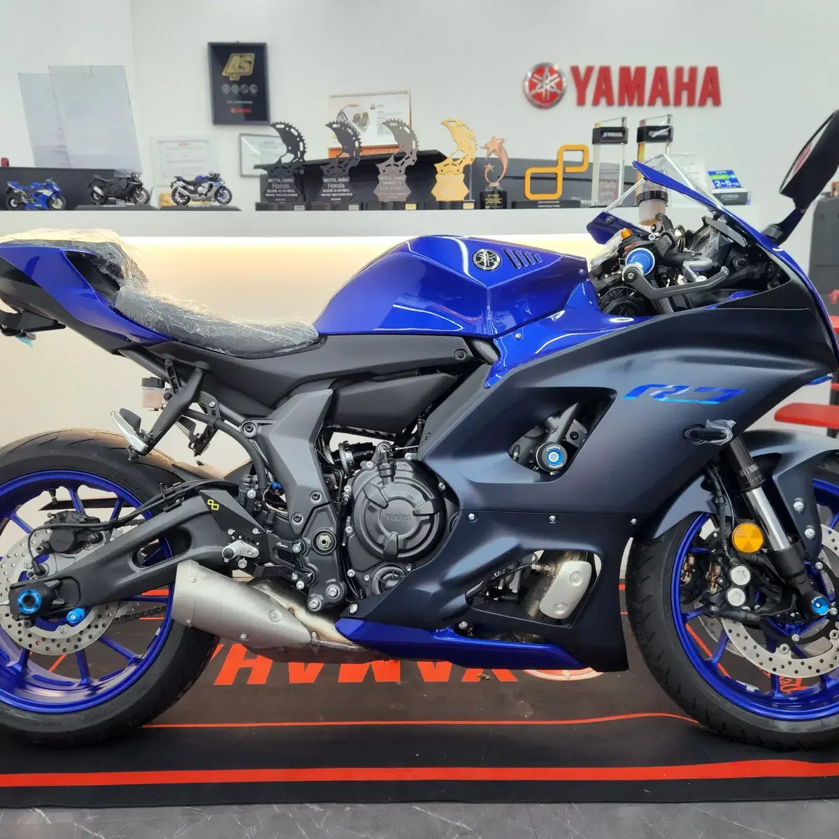 R7 야마하 YZF-R7 라이테크 장착차량 2022년식 블루 판매합니다