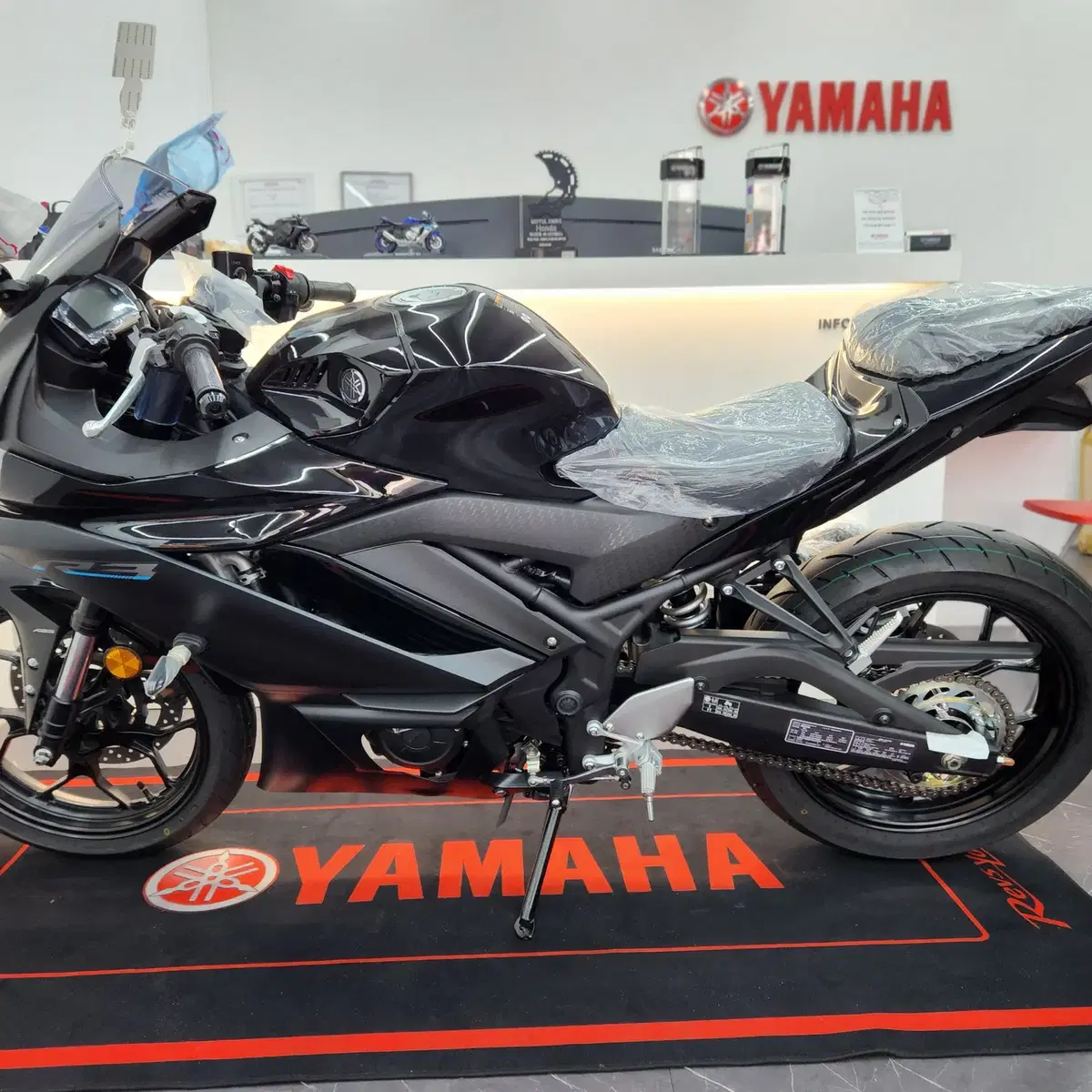 R3 YZFR3 블랙 야마하 R3 2023년 판매합니다