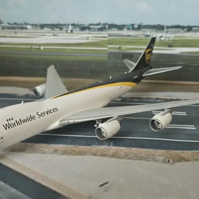 UPS B747-8F 1:400 젯미지젯