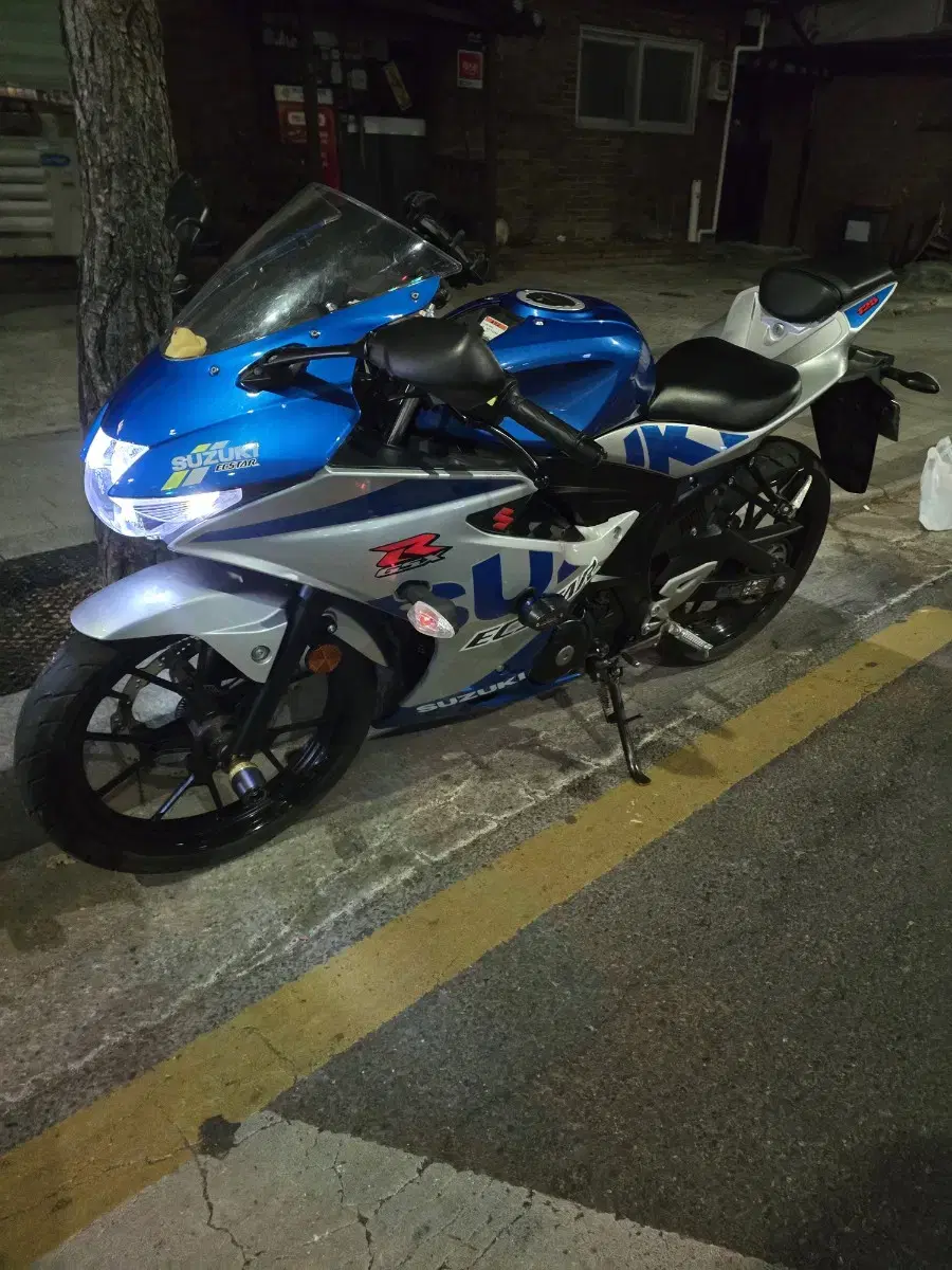 스즈키gsxr125 스페셜