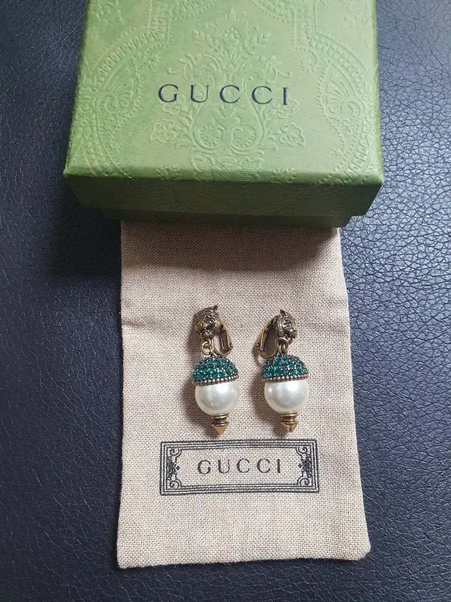 Gucci tiger pearl earrings