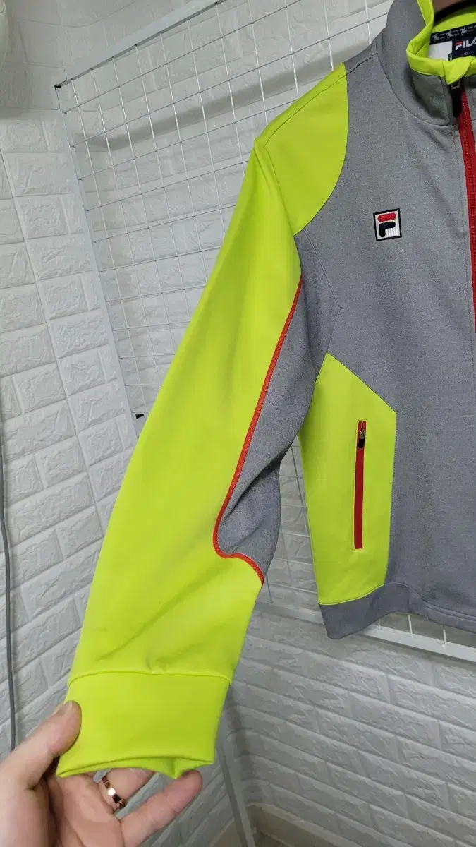 thumbnail-4