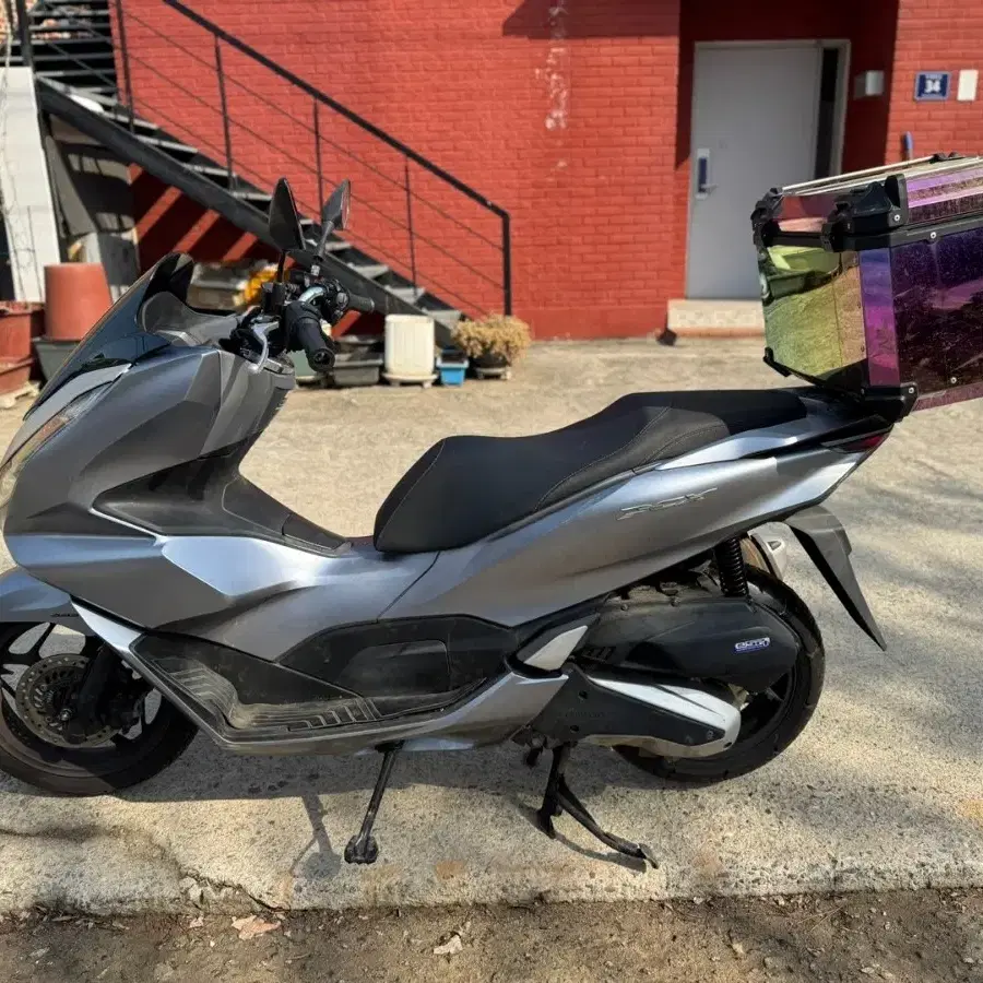 혼다 pcx125 21년 abs 짧은키로수 판매합니다