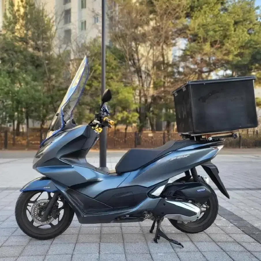 21년식 혼다 pcx125 판매합니다.