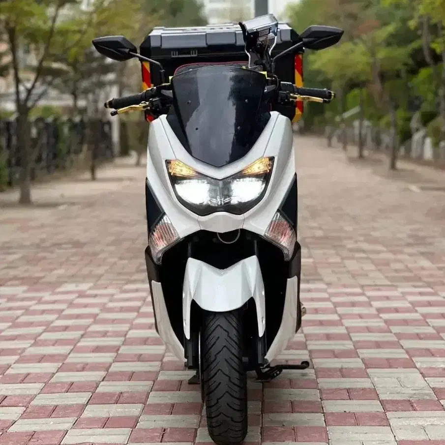 20년식 야마하 nmax125판매합니다.