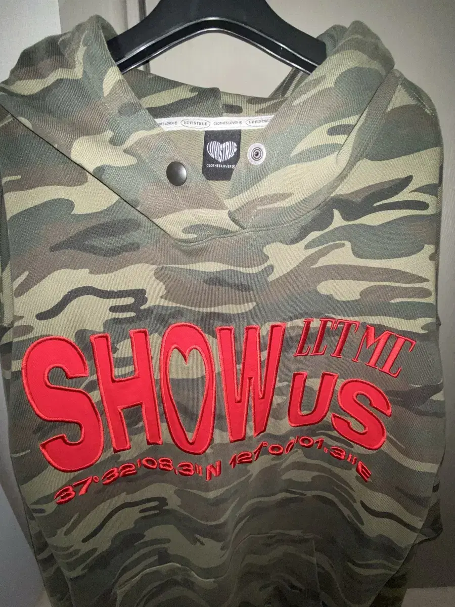 러브이즈낫트루 카모 후드티 SH SHOW US HOODIE(KHAKI)