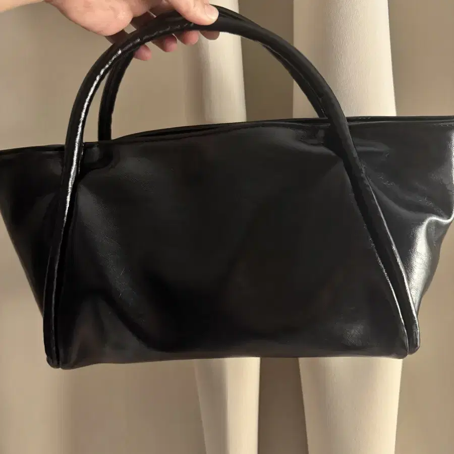 여밈 Mini dapper bag black