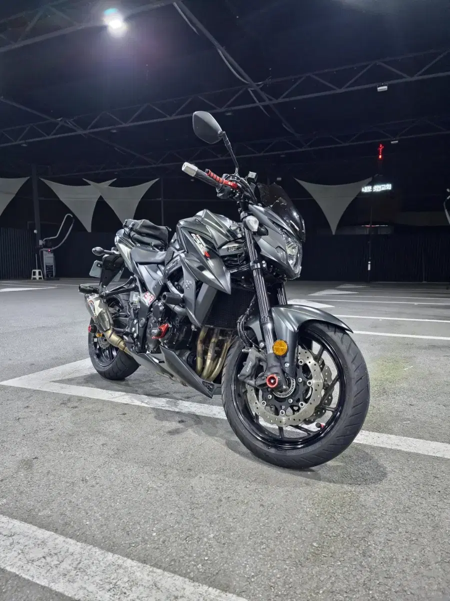 2020년식 스즈키 GSX S750 (요시무라)