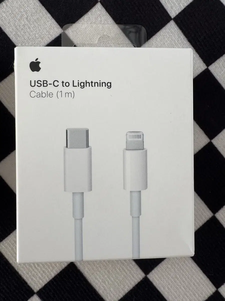 애플 USB-C to Lightning 케이블 1m & 20W 충전기 세