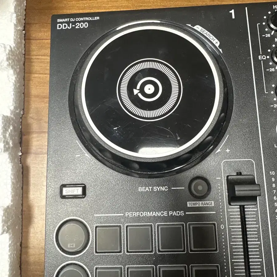 DDJ-200