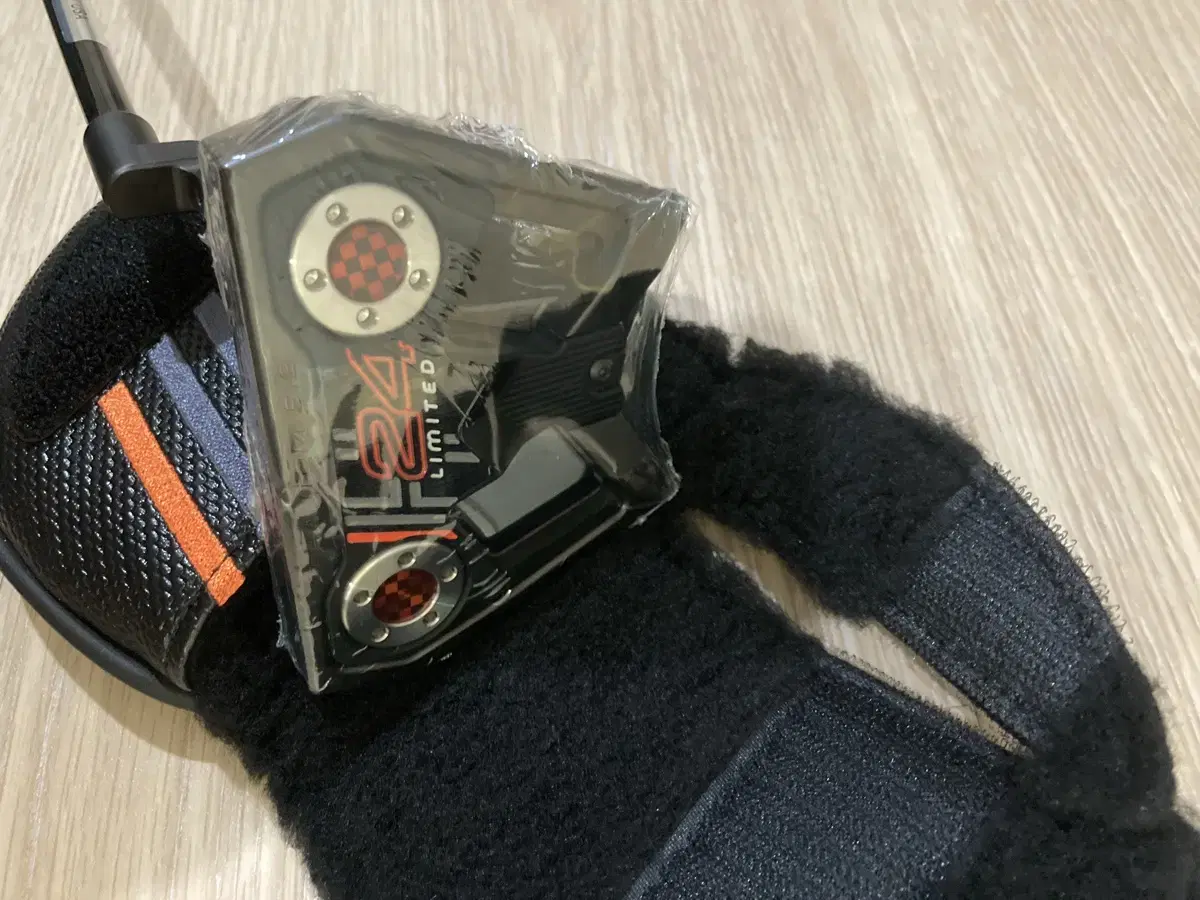 스카티카메론 한정판 홀리데이 퍼터 새제품 미개봉
