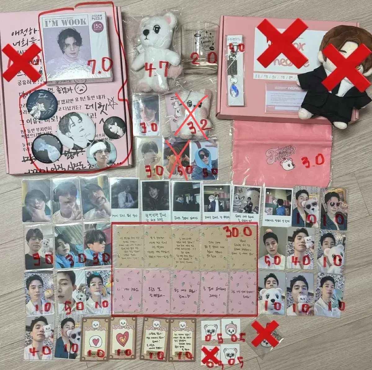 Lee Dongwook official goods wts Dongwoo season's greetings pop up photocard pre-order benefit Polaroid
