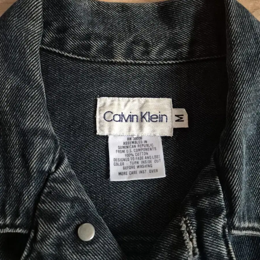 90s Calvin klein 캘빈클라인 흑청 데님자켓