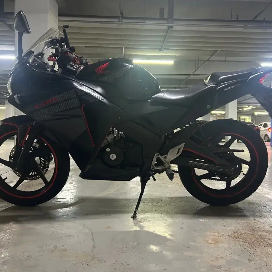 cbr 125 오토바이 팔아요 (개인)