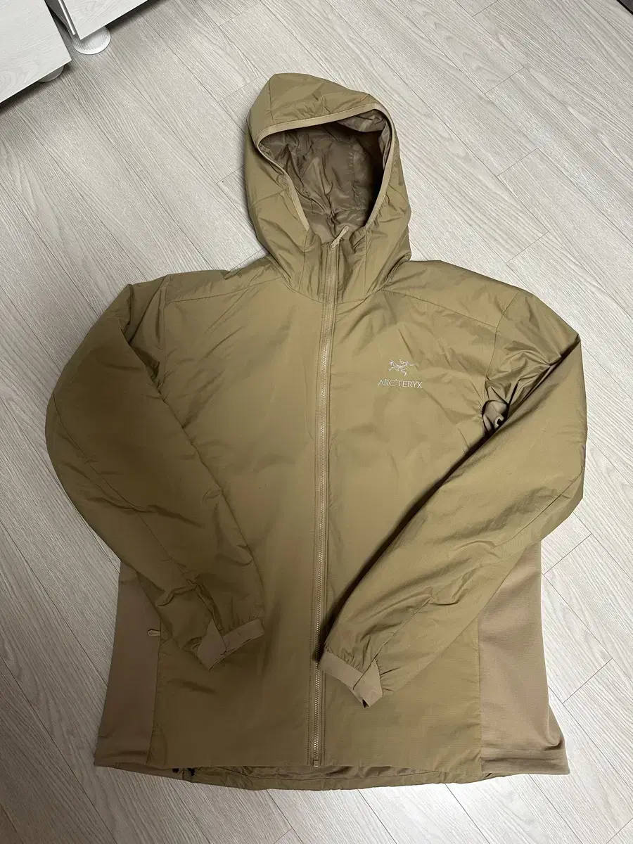 아크테릭스 아톰 후디M XL