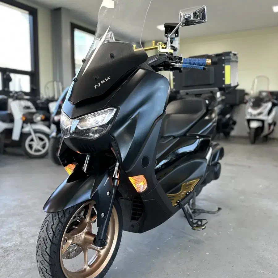 야마하 22년식 Nmax125 3만Km 깔끔한 차량 판매합니다.