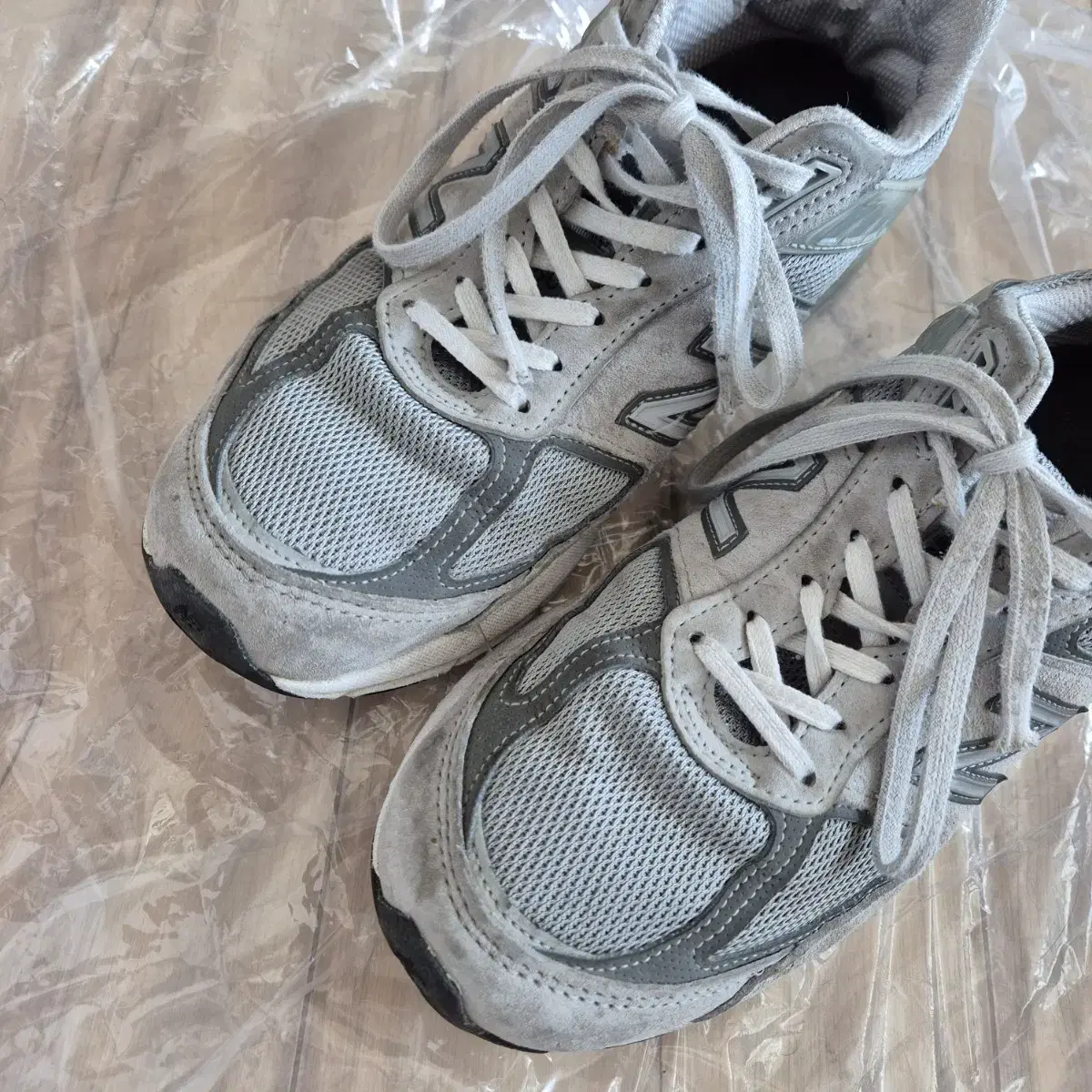 뉴발란스 990v4 260사이즈