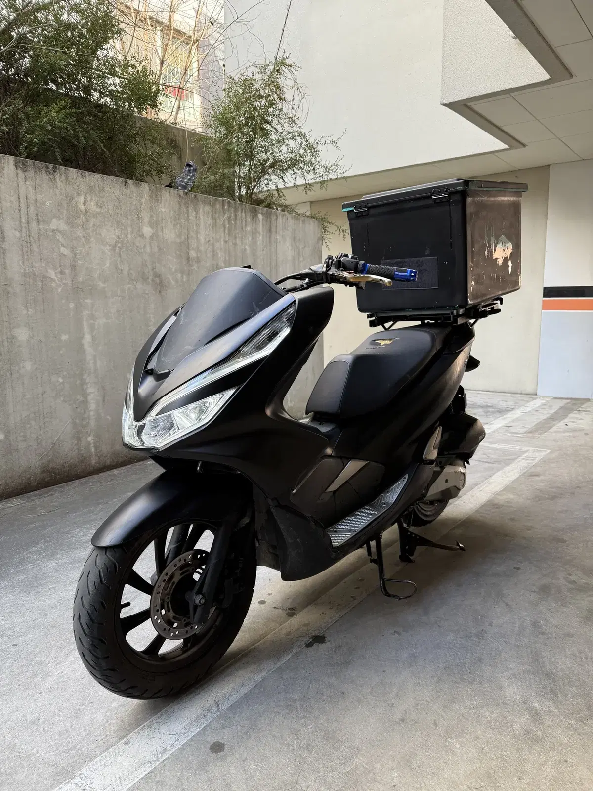 혼다 Pcx 125cc 20년식 3만키로대 급처합니다