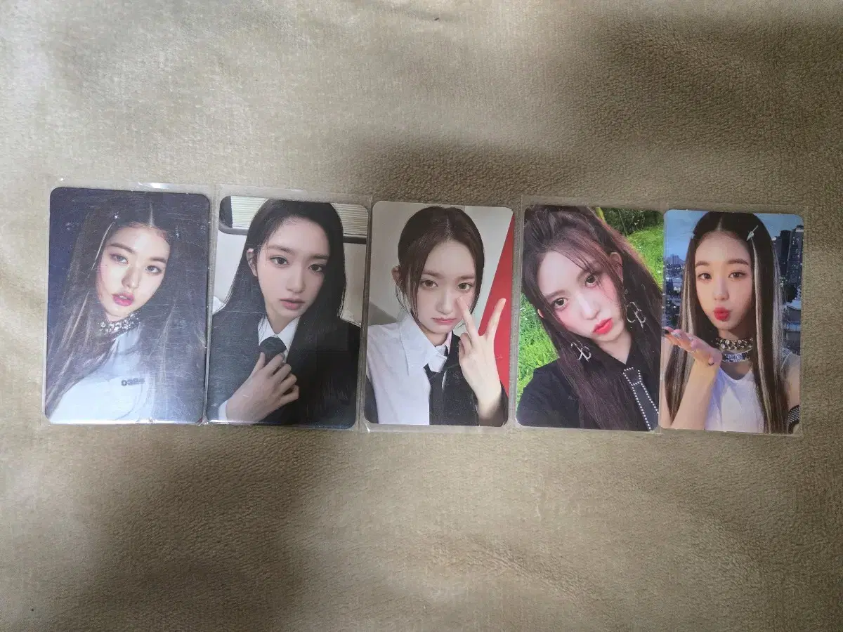 아이브 포카 5장(장원영2.이서2.가을1) 덤도 많이 드려요~~