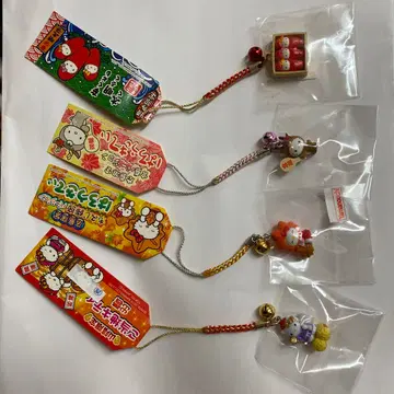 현지 키티 부적