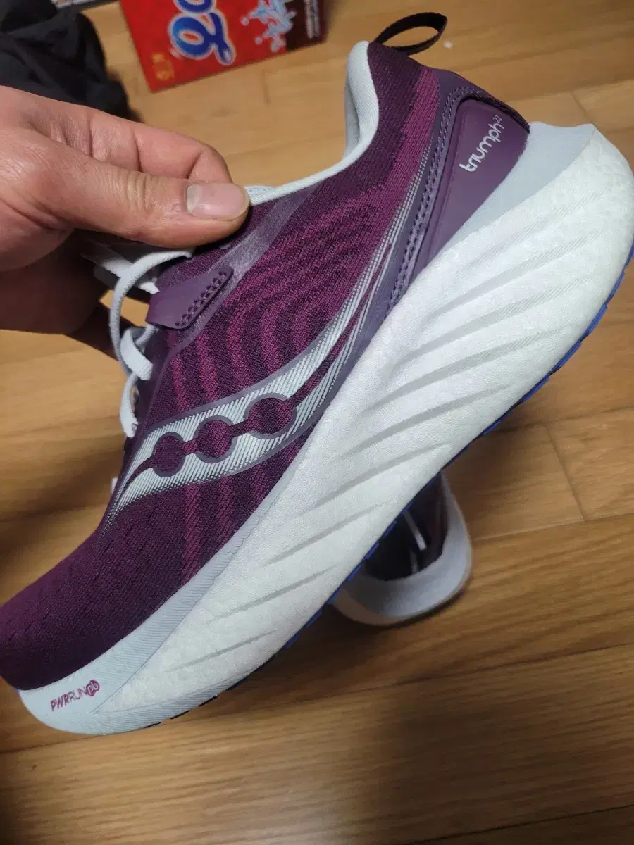 Sconny Triumph 22 Cushioning Running Shoes