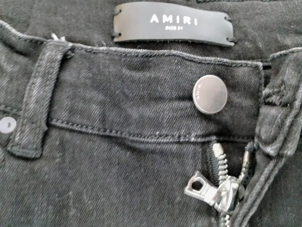 AMlRl AMIRI Skinny Jeans 30-31