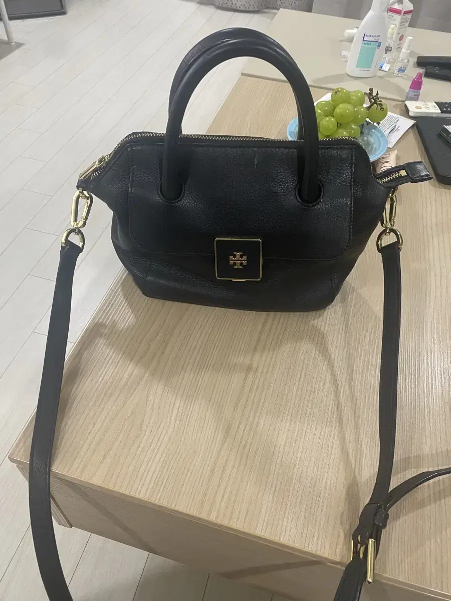 토리버치 클라라 사첼 블랙 토드백(숄더스트랩 포함)