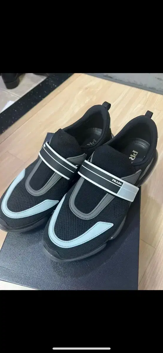 프라다 스니커즈 클라우드버스트 카키블랙 7size