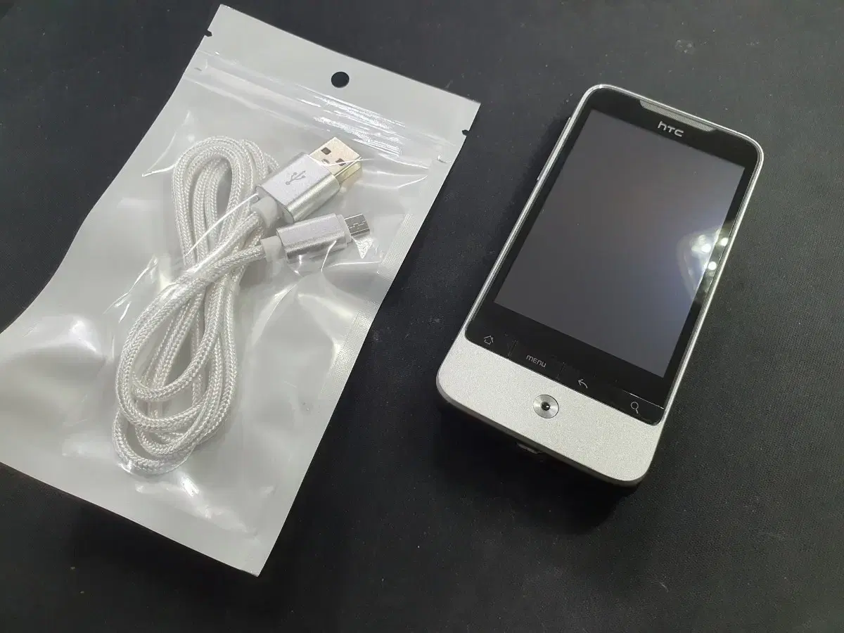 HTC 3g 스마트폰 레전드 팝니다.소장 또는 학생폰 추천