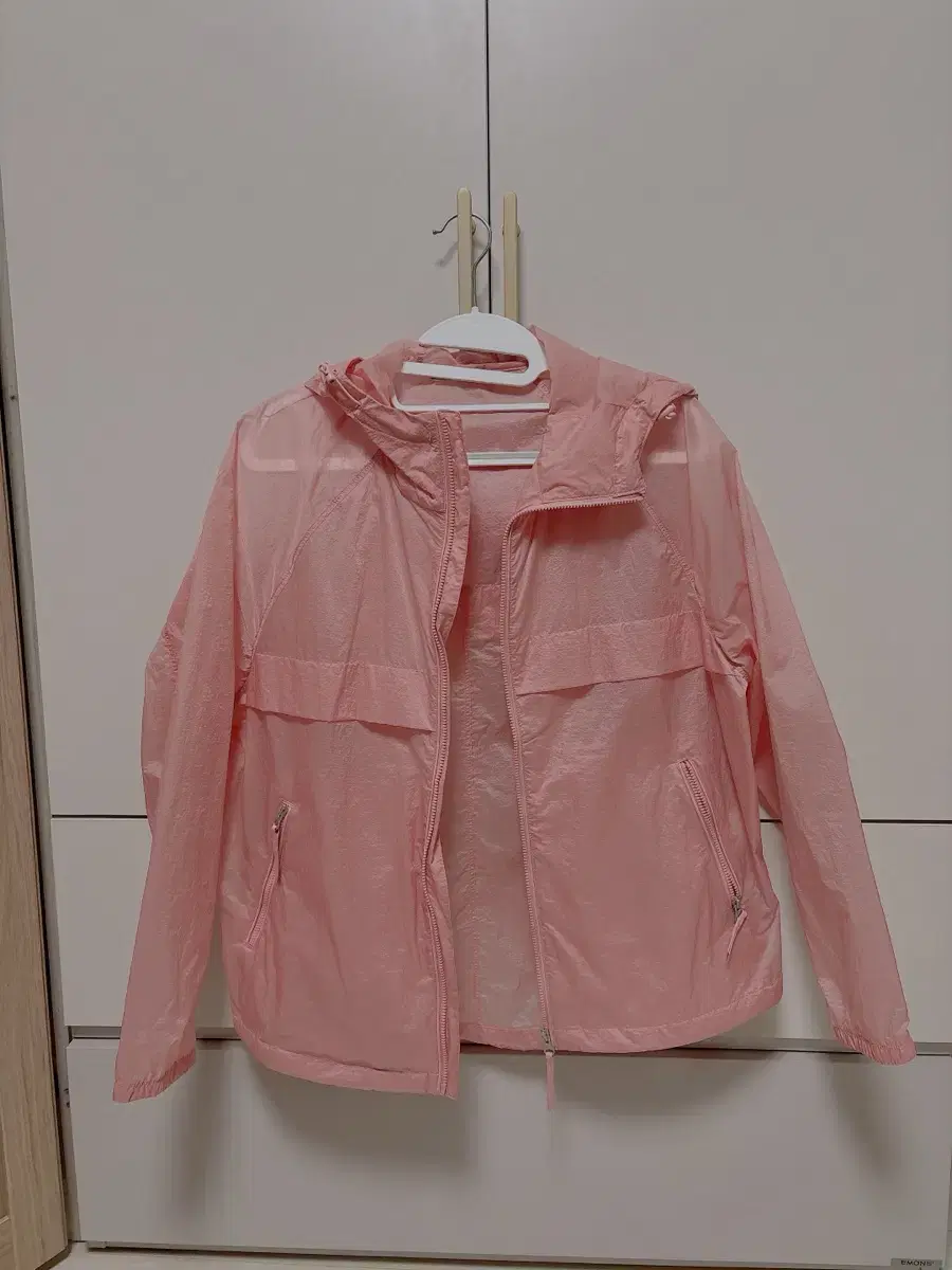 Women's windbreaker by Kolon