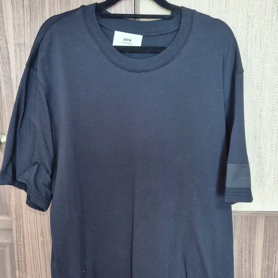 344. AMI PARIS 블랙 반팔 티셔츠 XXL 사이즈