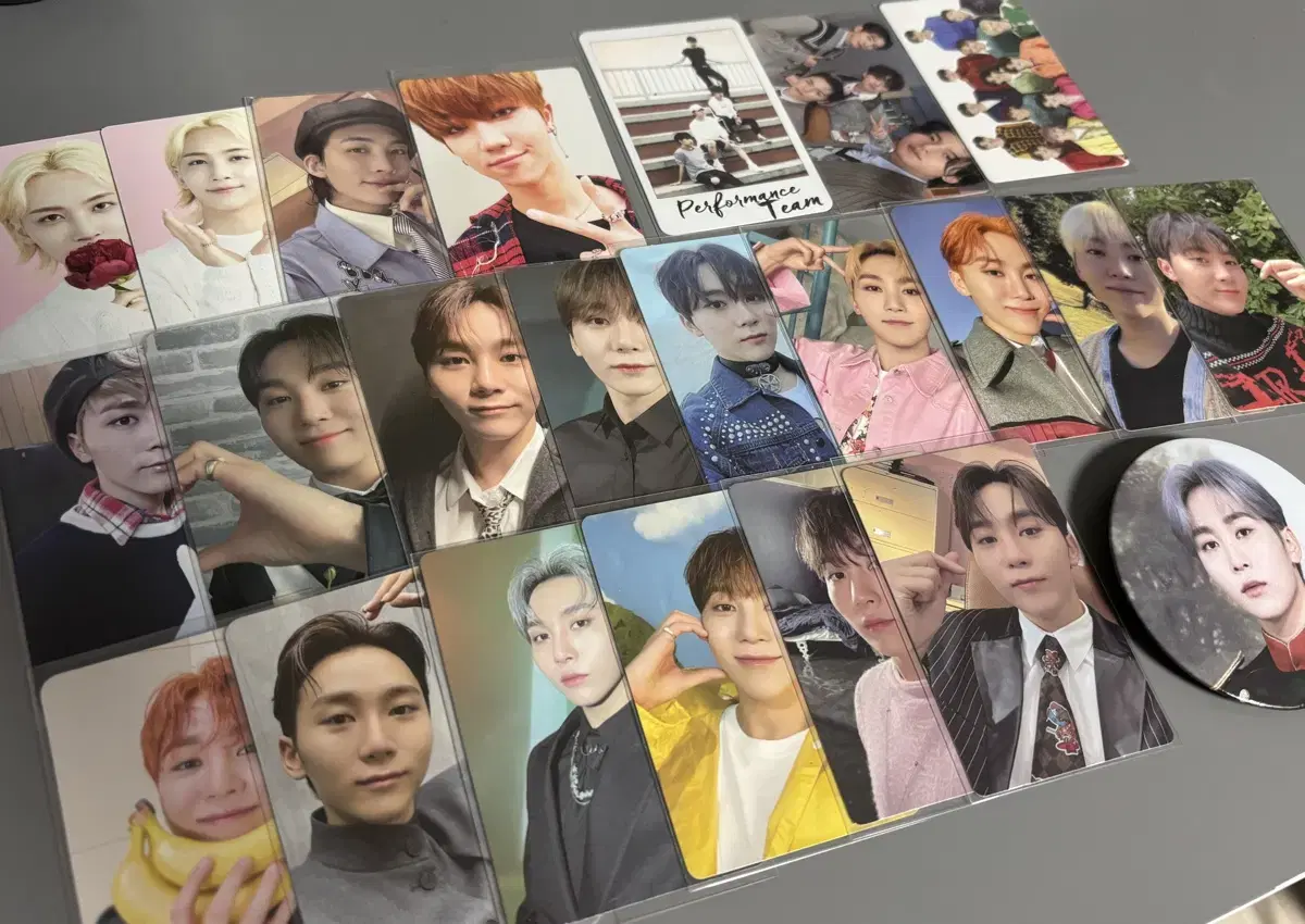 (사진2장,일괄)세븐틴포카정한디에잇승관디노캔뱃지원우호시승철시그박수일본특전