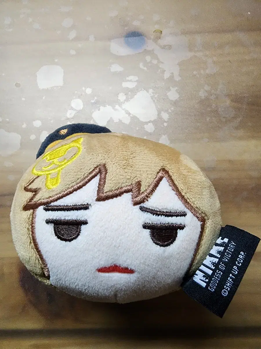 니케 아니스 스트레스볼