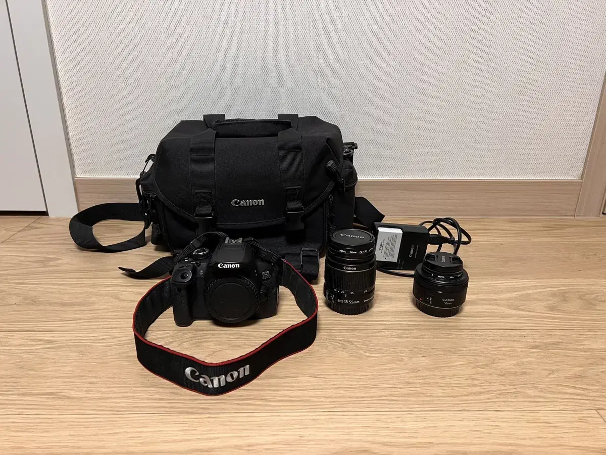 캐논 650D 풀세트 + 1.8 단렌즈 판매합니다